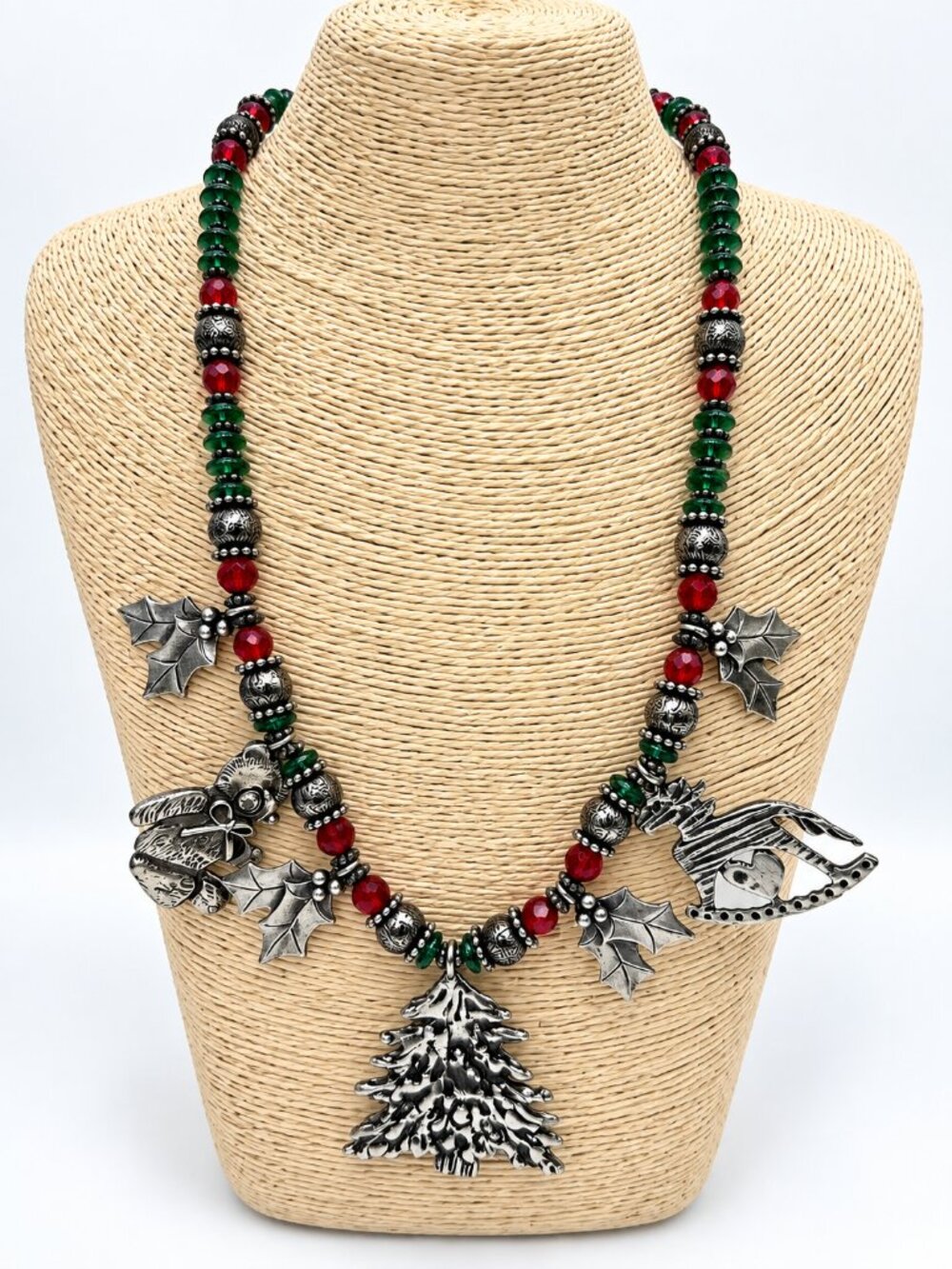 Christmas Red Green Beaded Silver Tone Charm Statement Necklace